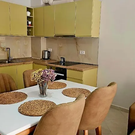 Green Tea Apartment